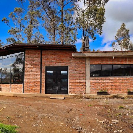 El Terreno Cultural Exchange Centre Guaranda Kültér fotó